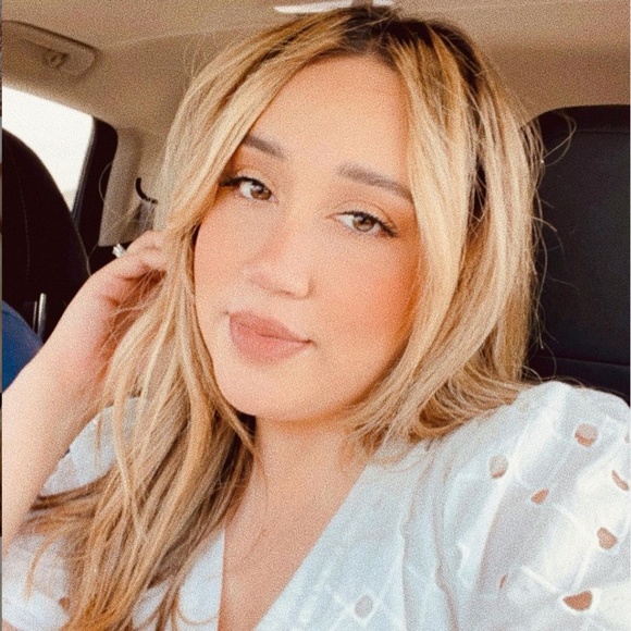 Meet your Posher, Sheila - Picture 1 of 1